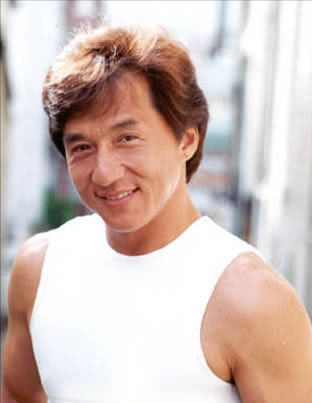 他曾是戴笠得力助手,後遭軍統兩次暗殺,解放後逃往香港生下成龍 他曾是戴笠得力助手,後遭軍統兩次暗殺,解放後逃往香港生下成龍