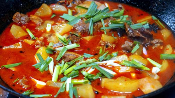 天冷了,8道熱乎乎的菜學起來,暖胃又暖身,每天換著花來,真香 天冷了,8道熱乎乎的菜學起來,暖胃又暖身,每天換著花來,真香