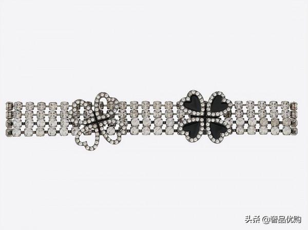 YSL 2021秋冬服飾珠寶：四葉草與十字型珠寶