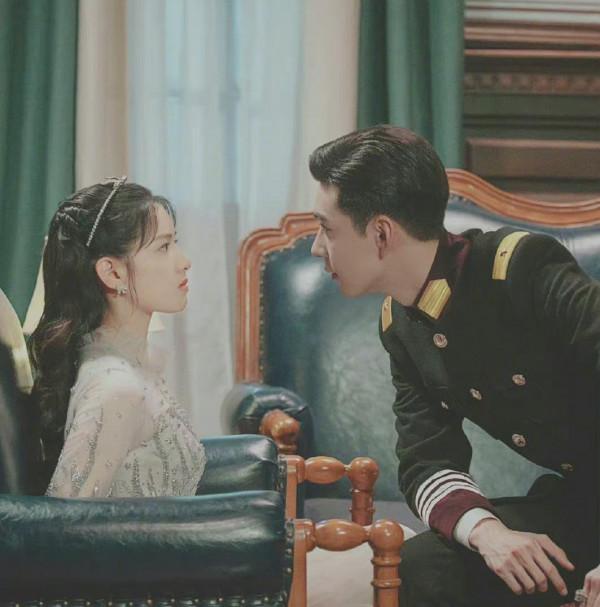 《一見傾心》中上演的甜戀故事是土甜吧，這也太上頭了吧，磕到了