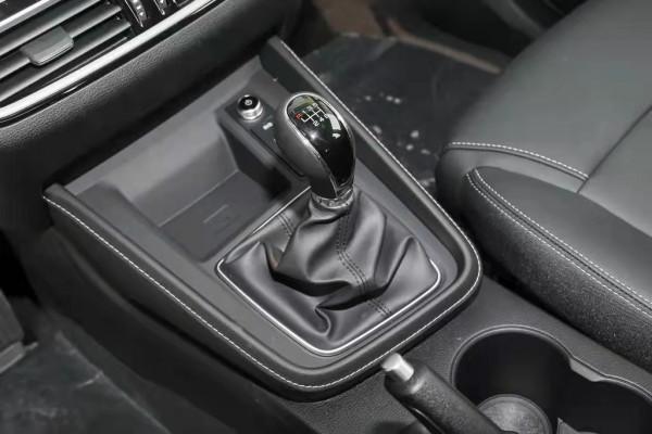 宋MAX:7座MPV,搭載1.5T+6擋手動,配置討喜,適合家用 宋MAX:7座MPV,搭載1.5T+6擋手動,配置討喜,適合家用