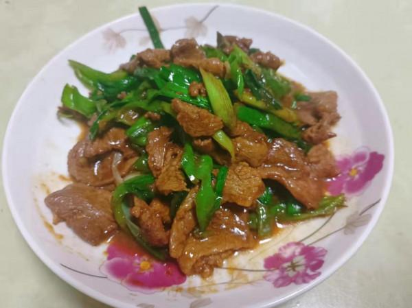 把丈母孃家養了4年的大鵝拿回家,一隻鵝做了4道硬菜,簡直太香了 把丈母孃家養了4年的大鵝拿回家,一隻鵝做了4道硬菜,簡直太香了