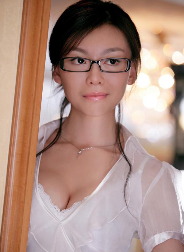 10位“整容上癮”的女星，明知矽膠臉恐怖，為何還是前仆後繼？