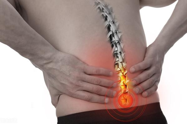鐵腰板真能治腰突?二類醫療器械很靠譜 鐵腰板真能治腰突?二類醫療器械很靠譜