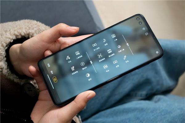 驍龍870旗艦已不足1600元，5000mAh大電池，8+256G版本可選