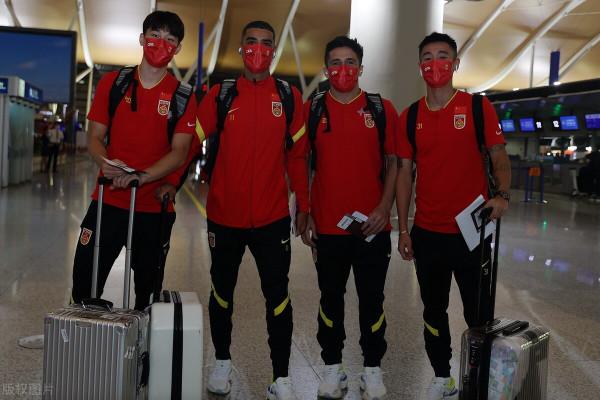 隊伍越來越龐大！國足集訓不排斥文身球員，陳洋于根偉將入教練組