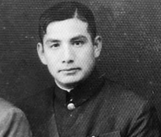 張靈甫被擊斃，報告卻寫成“自殺”，陳毅：我們這是“騙”毛主席