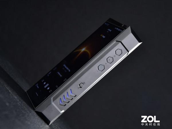 絕對全面也足夠好聽 飛傲旗艦播放器M17