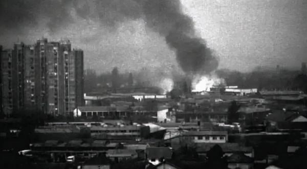 美國當年“誤炸”大使館，我國為何沒報復？其實選擇很明智