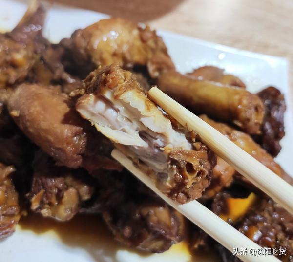 焦烤的雞架,原以為能不錯,結果沒想到吃起來是這樣的 焦烤的雞架,原以為能不錯,結果沒想到吃起來是這樣的