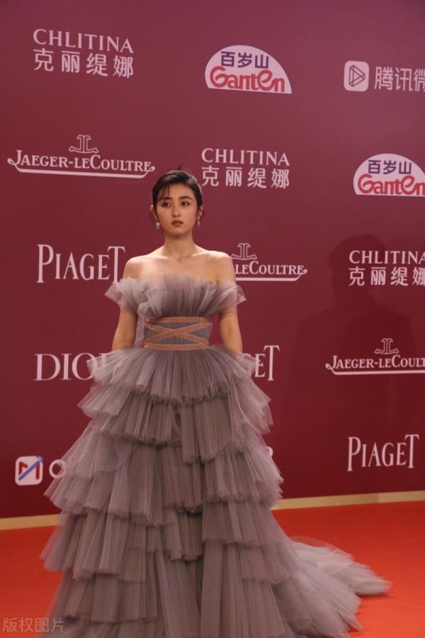 00後小花:張子楓 00後小花:張子楓