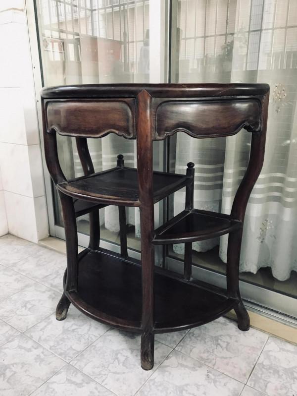 清代老紅木半月桌 清代老紅木半月桌