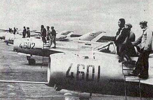 1965年中美海南空戰：美軍挑釁在前，主席一聲令下，殲6暴打美機