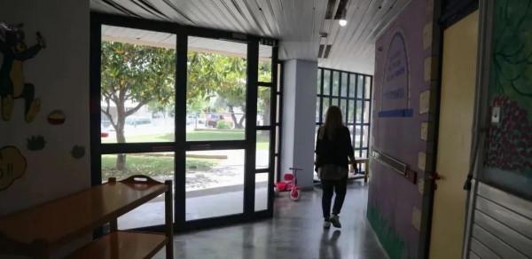 希臘4歲幼童被發現在街上溜達 這些幼兒園是怎麼了? 希臘4歲幼童被發現在街上溜達 這些幼兒園是怎麼了?