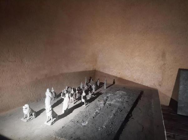 邙山發現皇帝陵墓群，為何卻只出土了45件陪葬品？