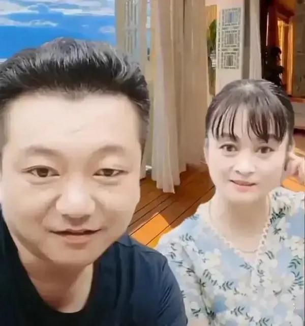 陳亞楠帶領一家人做直播，沒有大衣哥的名氣你算什麼