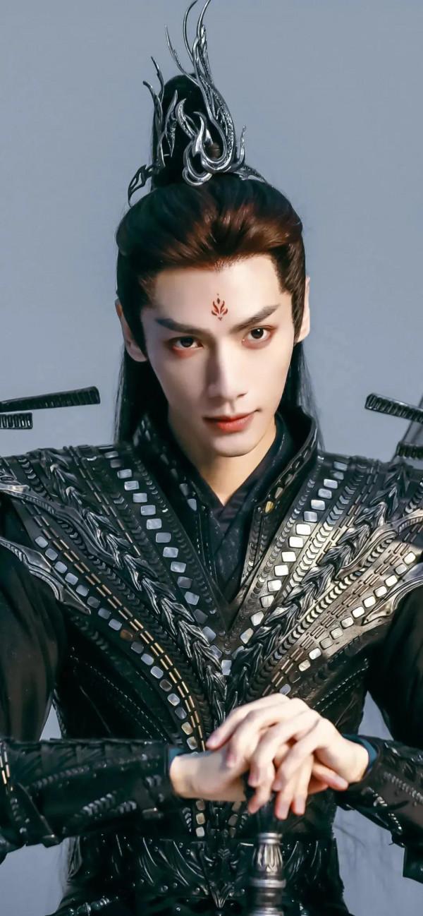 羅雲熙明星桌布：你的眼神在溫柔些，月亮會融化，我也會