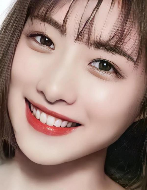 日本櫻花女神石原里美，笑起來真的好好看