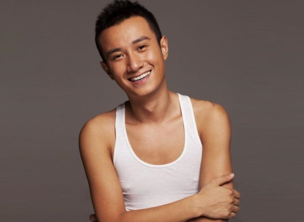 演員文章罕見現身鄉村，身材暴瘦為電影宣傳，此前為西安捐款百萬