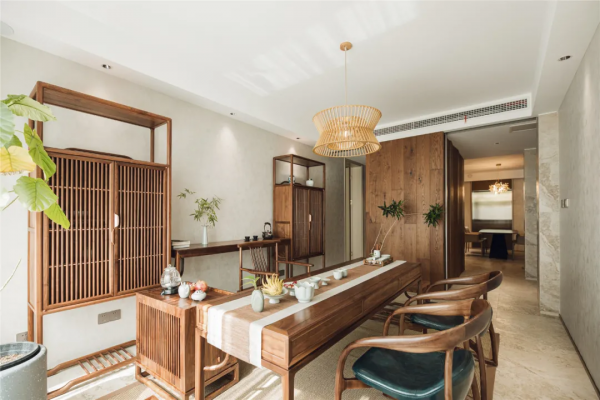 一樓帶60㎡院子的3居室，翻新改造後，效果不輸別墅