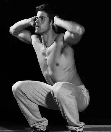 有肌肉才夠男人，徒手健身24式