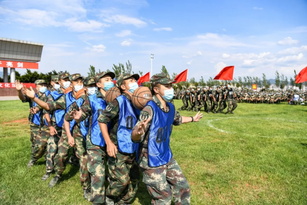 東風快遞員的週末,原來軍營生活也可以這麼潮! 東風快遞員的週末,原來軍營生活也可以這麼潮!