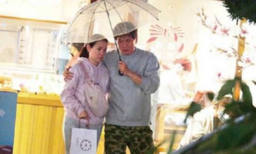 曾志偉大女兒曾寶儀：在父母離婚的陰影中長大，48歲仍未婚