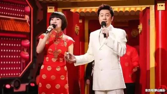 “不老男神”蔡國慶全家合影背後，隱藏著太多的催淚故事