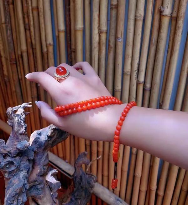 南紅瑪瑙欣賞 南紅瑪瑙欣賞