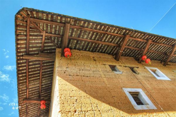 南靖土樓叫做“四菜一湯”,遊客絡繹不絕,門票年收入超2.5億 南靖土樓叫做“四菜一湯”,遊客絡繹不絕,門票年收入超2.5億