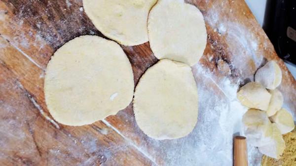 冬天，白菜韭菜靠邊站，抓緊吃這菜，用來蒸包子很鮮嫩，太香了