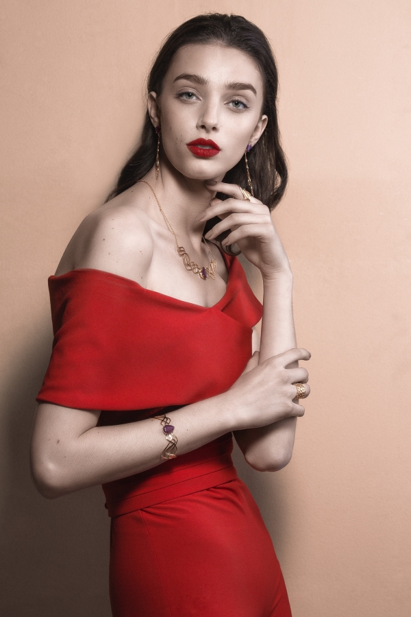 95後巴西超模素顏引熱議,被贊像古埃及美杜莎,妝前妝後反差大 95後巴西超模素顏引熱議,被贊像古埃及美杜莎,妝前妝後反差大