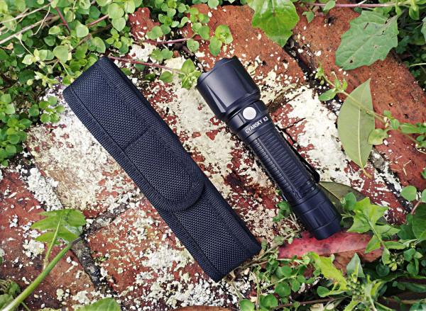 隨手劃去，皆是光明：CYANSKY K3手電