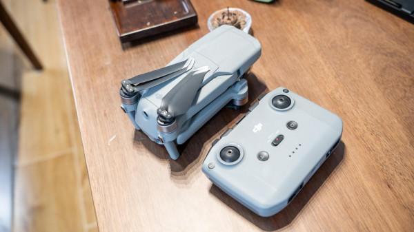 小白初次體驗大疆AIR2無人機(靜態) 小白初次體驗大疆AIR2無人機(靜態)