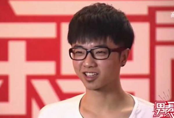 浮腫僵硬、面部扭曲!這8位動臉的男明星,堪稱“災難現場” 浮腫僵硬、面部扭曲!這8位動臉的男明星,堪稱“災難現場”