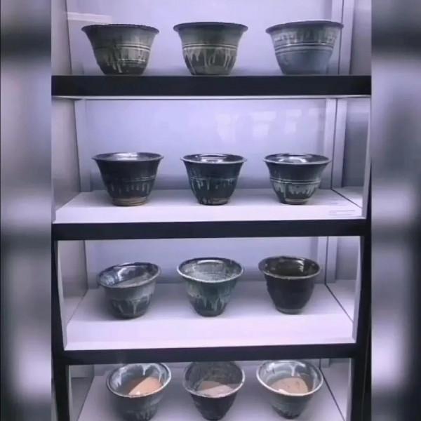 婺州窯“宋代.黑底.天藍釉藍白兔毫窯變茶盞”(古代南方分相釉) 婺州窯“宋代.黑底.天藍釉藍白兔毫窯變茶盞”(古代南方分相釉)