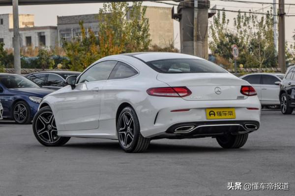 新車 | 價格下調1800元！新款賓士C級轎跑車上市，售34.68萬元起