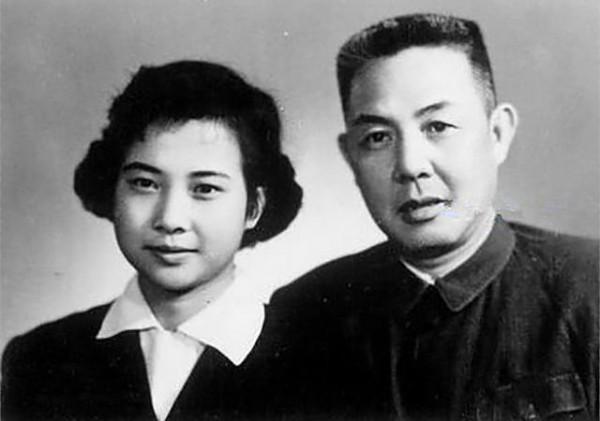 開國上將女兒嫁給貧下中農出身的幹部,上將:真是門當戶對 開國上將女兒嫁給貧下中農出身的幹部,上將:真是門當戶對