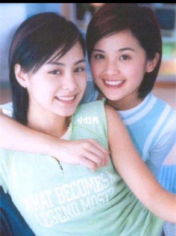 下一站天后twins出道時候的照片,22年彼此都是最想感謝的人 下一站天后twins出道時候的照片,22年彼此都是最想感謝的人