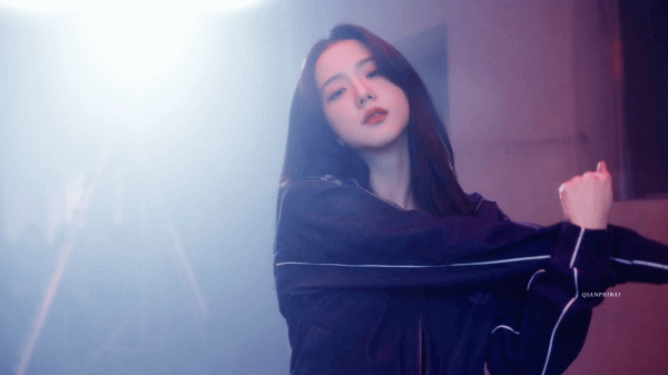 jisoo 金智秀 又可愛又颯