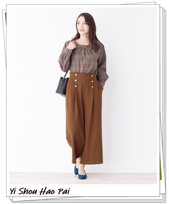 棕色闊腿褲的秋冬穿搭示例！這些顏色的上衣都可以和它搭配