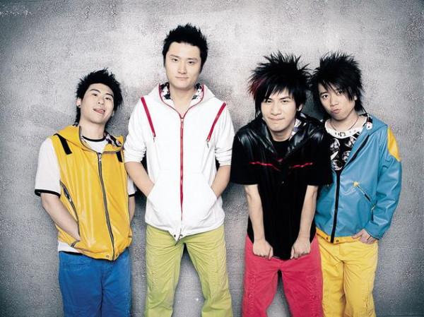 憶花兒樂隊:未成年搖滾樂隊?他們的故事幾乎就是中國搖滾消亡史 憶花兒樂隊:未成年搖滾樂隊?他們的故事幾乎就是中國搖滾消亡史