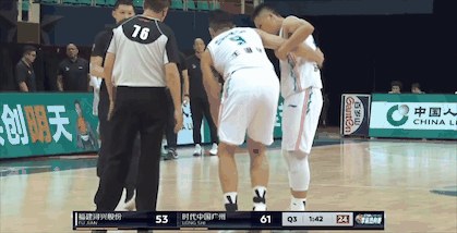 CBA傳來壞訊息！新科狀元重傷，無法行走，疑似膝蓋遭重創