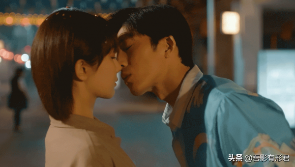 楊紫新劇《女心理師》面對親吻直接吐了，井柏然捏臉超搞笑