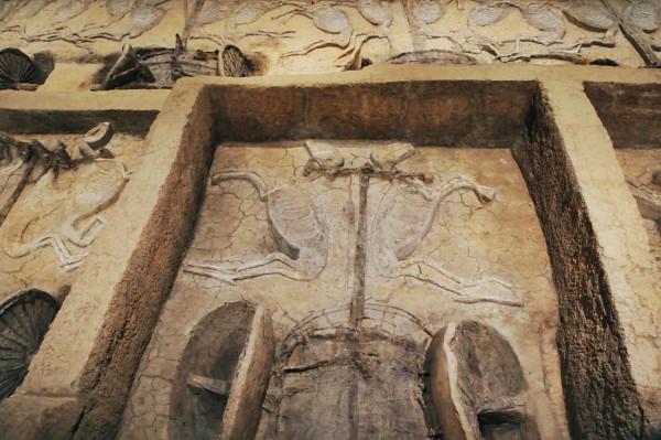 比兵馬俑早200多年的車馬陣，被譽為“中國僅有，天下第一”