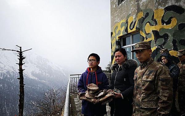 丈夫犧牲、公公因車禍離世，留下患病婆婆，她一個人扛起一個家