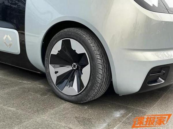 盒子汽車首款車型諜照曝光 或為MPV
