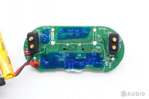 黑鯊鳳鳴真無線藍芽耳機拆解，自研超低延時，支援遊戲超低延時