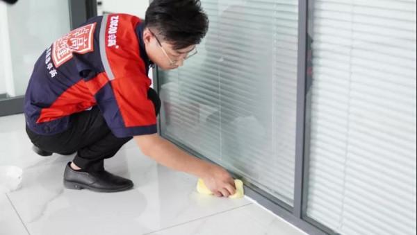 桶裝環氧彩砂做美縫，陰角應該怎麼處理？