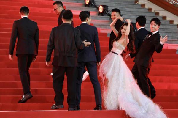 第十一屆北京國際電影節紅毯儀式舉行 第十一屆北京國際電影節紅毯儀式舉行